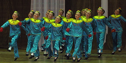 Фестиваль собрал всех любителей потанцевать на традиционном фестивале в СКК «Энергетик»