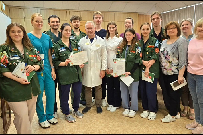 «Клюква» оказалась полезной. В ЦМСЧ № 38 завершил работу медицинский студотряд