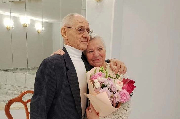 Через годы, через расставания. Две пятерки семьи Новиковых