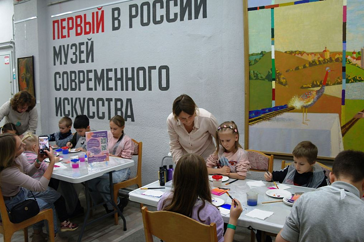 В Сосновоборском художественном музее современного искусства 1 ноября прошла «Ночь искусств»