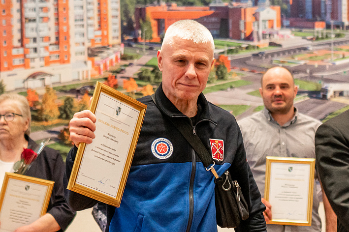 Сосновоборский самбист стал чемпионом мира среди мастеров-ветеранов