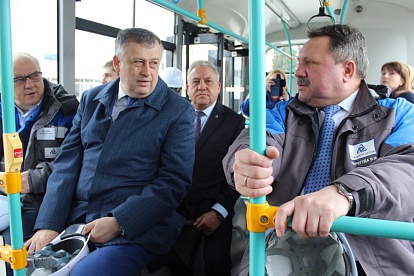 В Сосновом Бору появился первый в регионе электробус