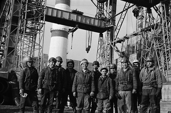 Первые в городе: к 70-летию Дня строителя. Как создавалось будущее Соснового Бора