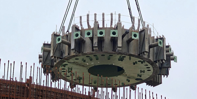 На энергоблоке № 4 Ленинградской АЭС-2 смонтированы элементы ловушки расплава