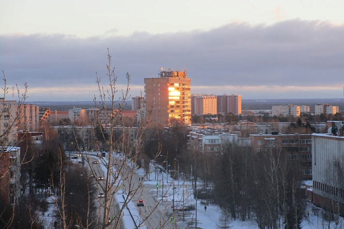 К текущим заботам коммунальщиков добавляют работы протечки крыш