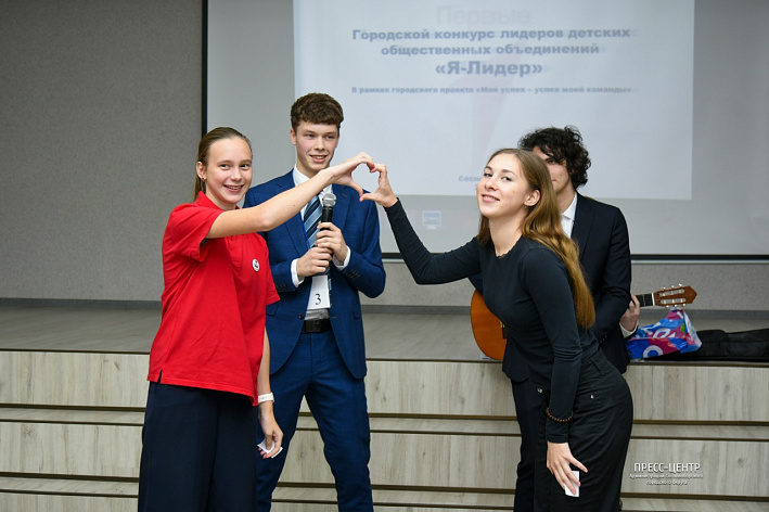 В Сосновом Бору амбициозные старшеклассники встретились на конкурсе «Я лидер»
