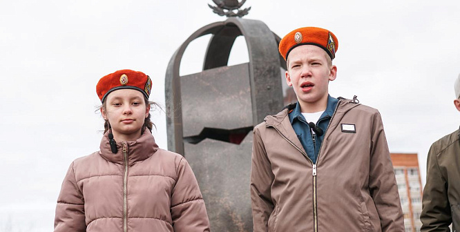 Кадеты из Петербурга познакомились с Ленинградской АЭС и почтили память героев Чернобыля