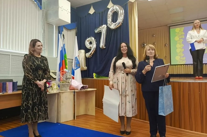 Сосновоборская школа № 2 отметила 55-летний юбилей