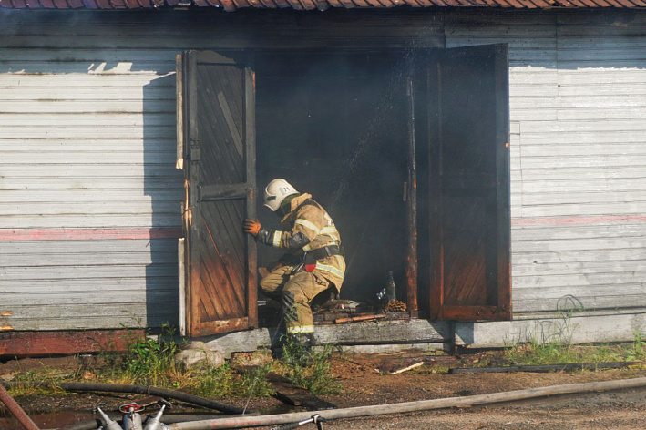 Что было в сгоревшем здании на станции Калище в Сосновом Бору