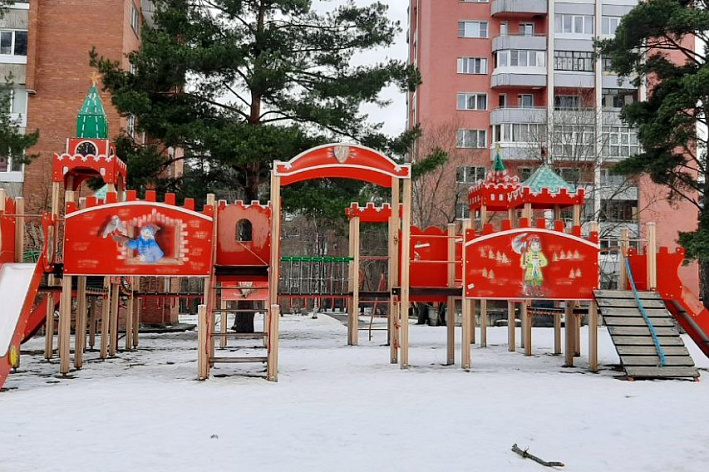 «Бабочка», «Корабль», «Самолет» и другие. Какие детские площадки и как отремонтируют в Сосновом Бору в 2026 году