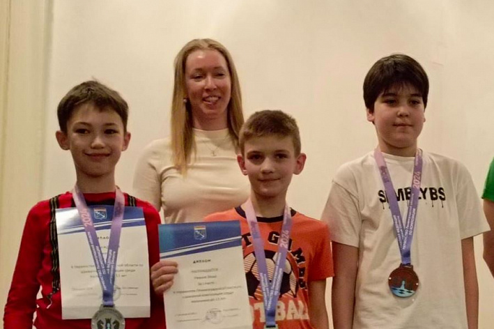 Юные сосновоборские шахматисты стали призерами региональных соревнований
